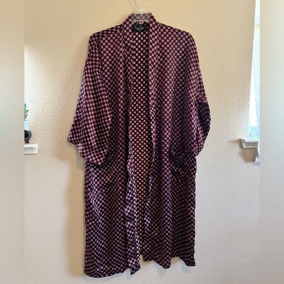 Christian Dior Monsieur Satin Silky Robe. - Picture 2 of 5